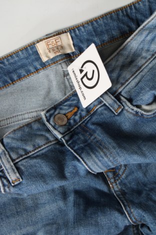 Dámské džíny  F&F, Velikost M, Barva Modrá, Cena  462,00 Kč