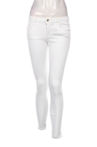 Damen Jeans Guess, Größe M, Farbe Weiß, Preis 16,85 €