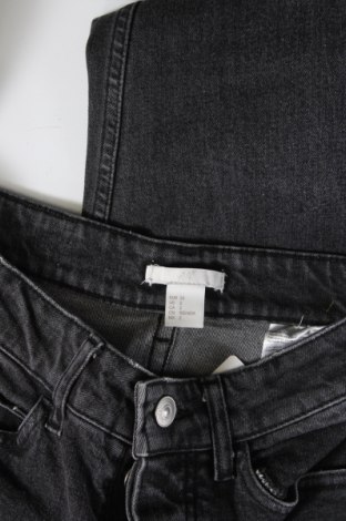 Damskie jeansy H&M, Rozmiar XXS, Kolor Szary, Cena 34,00 zł