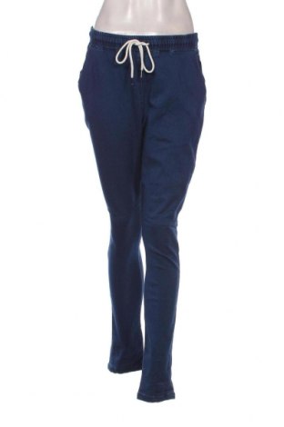 Damen Jeans Numph, Größe M, Farbe Blau, Preis 26,10 €