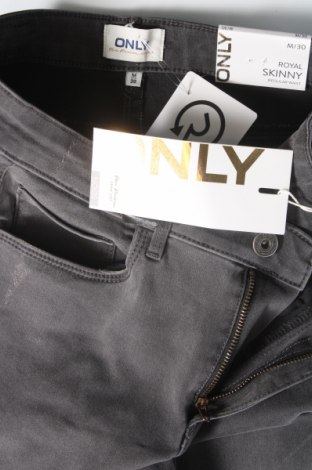 Dámske džínsy  ONLY, Veľkosť M, Farba Sivá, Cena  16,27 €