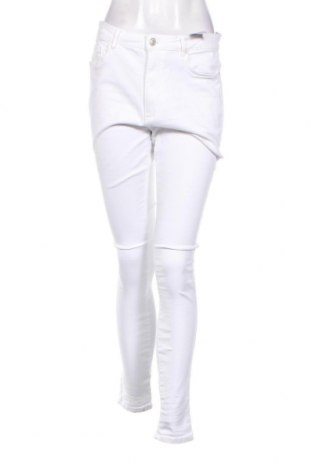 Γυναικείο Τζίν ONLY, Μέγεθος L, Χρώμα Λευκό, Τιμή 14,69 €