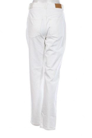 Дамски дънки Perfect Jeans By Gina Tricot, Размер S, Цвят Бял, Цена 11,55 лв.