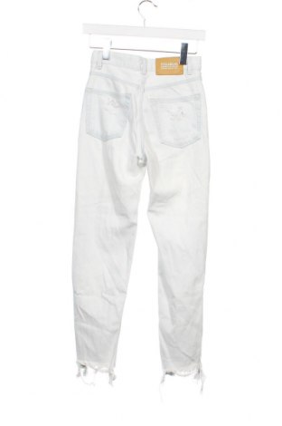 Γυναικείο Τζίν Pull&Bear, Μέγεθος XXS, Χρώμα Λευκό, Τιμή 14,83 €