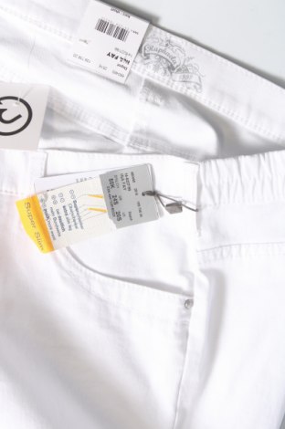 Damen Jeans Raphaela By Brax, Größe XXL, Farbe Weiß, Preis € 44,33