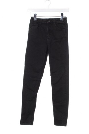 Dámske džínsy  Reserved, Veľkosť XS, Farba Čierna, Cena  4,11 €