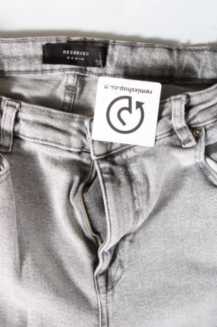 Damen Jeans Reserved, Größe L, Farbe Grau, Preis € 9,00