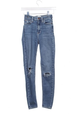 Damskie jeansy River Island, Rozmiar XS, Kolor Niebieski, Cena 40,99 zł