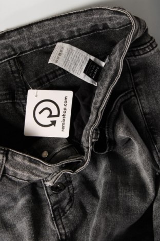 Dámske džínsy  SHEIN, Veľkosť XL, Farba Sivá, Cena  7,12 €