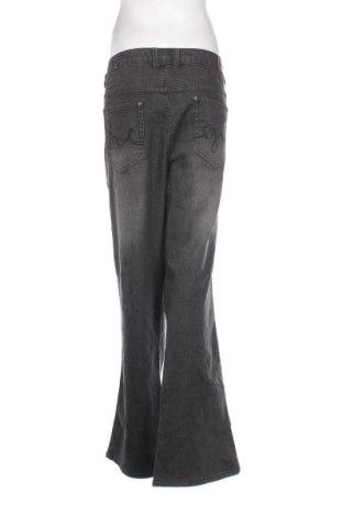 Damen Jeans Sheego, Größe 3XL, Farbe Grau, Preis 22,82 €