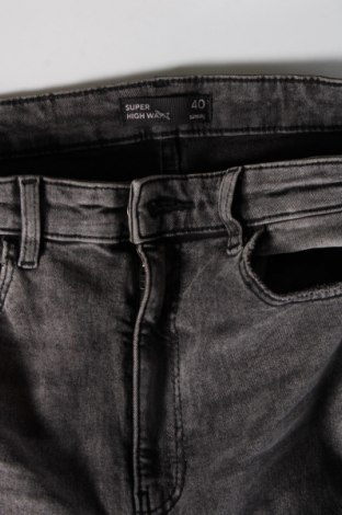Damen Jeans Sinsay, Größe M, Farbe Grau, Preis 6,67 €