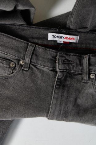 Blugi de femei Tommy Hilfiger, Mărime L, Culoare Gri, Preț 102,32 Lei