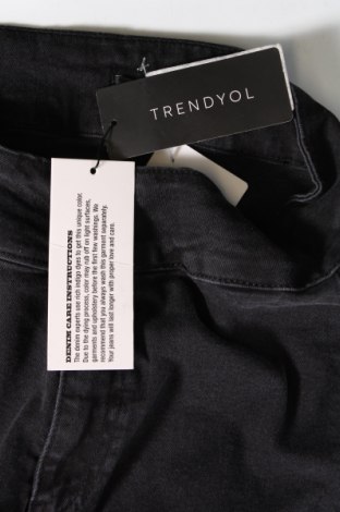 Damen Jeans Trendyol, Größe M, Farbe Grau, Preis € 11,99