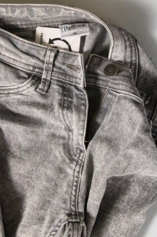 Dámske džínsy  Up 2 Fashion, Veľkosť S, Farba Sivá, Cena  4,60 €