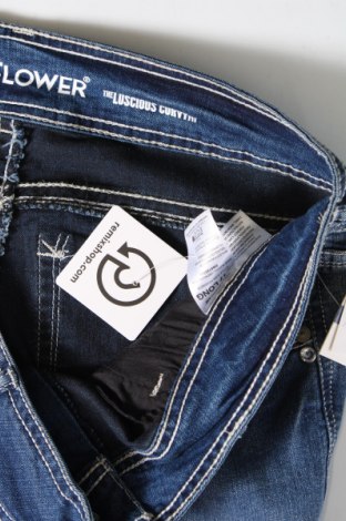 Damskie jeansy Wallflower, Rozmiar XL, Kolor Niebieski, Cena 62,53 zł