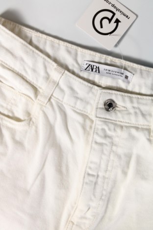 Γυναικείο Τζίν Zara, Μέγεθος M, Χρώμα Λευκό, Τιμή 7,47 €