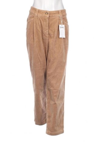 Pantaloni de velvet de femei Madeleine, Mărime M, Culoare Bej, Preț 169,34 Lei