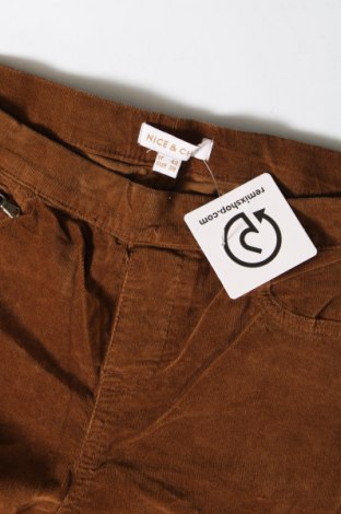 Pantaloni de velvet de femei Nice & Chic, Mărime M, Culoare Bej, Preț 26,71 Lei