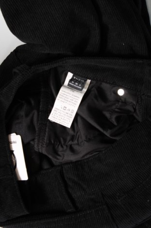 Pantaloni de velvet de femei SHEIN, Mărime M, Culoare Negru, Preț 23,85 Lei