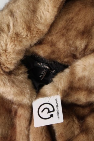 Дамски елек Zara Trafaluc, Размер S, Цвят Бежов, Цена 13,50 лв.