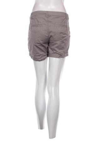 Pantaloni scurți de femei, Mărime S, Culoare Gri, Preț 23,27 Lei