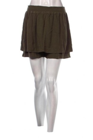 Damen Shorts About You, Größe S, Farbe Grün, Preis 4,74 €