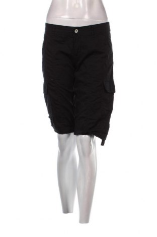 Pantaloni scurți de femei Attr@ttivo, Mărime S, Culoare Negru, Preț 70,92 Lei