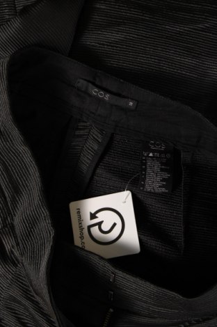 Pantaloni scurți de femei COS, Mărime M, Culoare Negru, Preț 327,17 Lei
