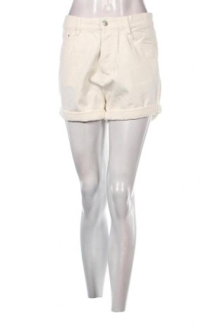 Дамски къс панталон Camaieu, Размер M, Цвят Бял, Цена 13,95 лв.