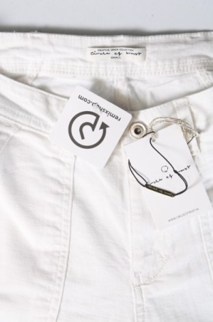Дамски къс панталон Circle of  Trust, Размер S, Цвят Бял, Цена 45,36 лв.