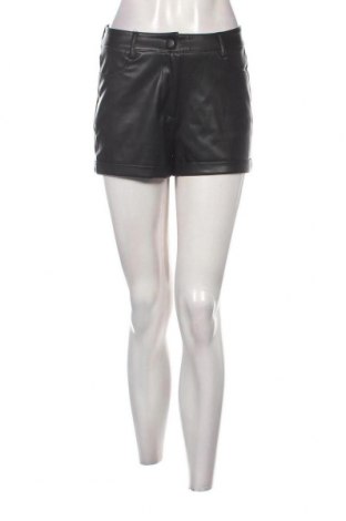 Дамски къс панталон Fb Sister, Размер M, Цвят Черен, Цена 7,03 лв.