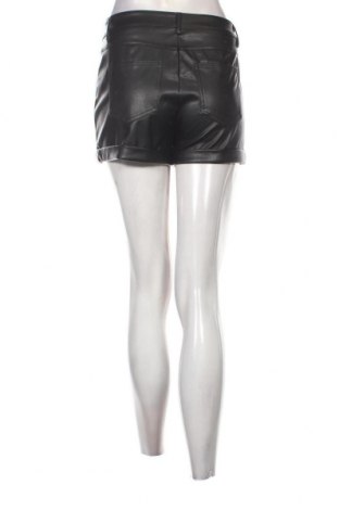 Дамски къс панталон Fb Sister, Размер M, Цвят Черен, Цена 7,03 лв.