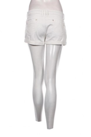Damen Shorts Forever, Größe M, Farbe Weiß, Preis 6,00 €