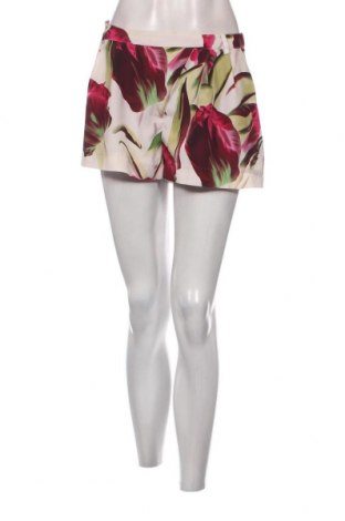 Дамски къс панталон H&M, Размер S, Цвят Многоцветен, Цена 11,73 лв.