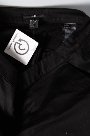 Γυναικείο κοντό παντελόνι H&M, Μέγεθος S, Χρώμα Μαύρο, Τιμή 5,54 €