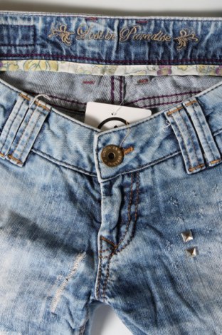 Damen Shorts Lost In Paradise, Größe M, Farbe Blau, Preis € 10,42