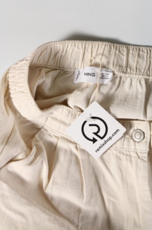 Pantaloni scurți de femei Mango, Mărime S, Culoare Ecru, Preț 81,84 Lei