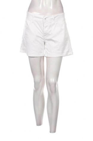 Дамски къс панталон Pepe Jeans, Размер L, Цвят Бял, Цена 50,50 лв.