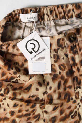 Γυναικείο κοντό παντελόνι Pull&Bear, Μέγεθος S, Χρώμα Πολύχρωμο, Τιμή 15,98 €