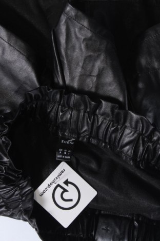 Γυναικείο κοντό παντελόνι SHEIN, Μέγεθος M, Χρώμα Μαύρο, Τιμή 4,11 €