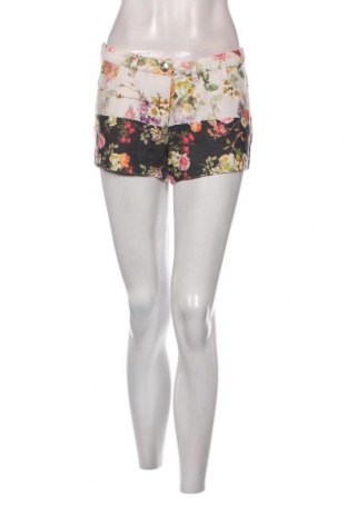 Γυναικείο κοντό παντελόνι Silvian Heach, Μέγεθος S, Χρώμα Πολύχρωμο, Τιμή 65,60 €