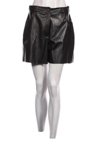 Γυναικείο κοντό παντελόνι Trendyol, Μέγεθος M, Χρώμα Μαύρο, Τιμή 17,86 €