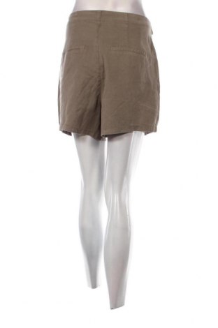 Дамски къс панталон Vero Moda, Размер M, Цвят Кафяв, Цена 46,00 лв.