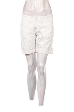 Дамски къс панталон Vero Moda, Размер S, Цвят Бял, Цена 10,80 лв.