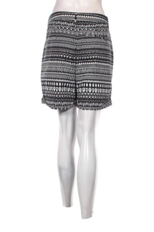 Damen Shorts Yessica, Größe L, Farbe Mehrfarbig, Preis 9,72 €
