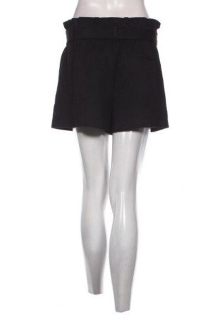 Дамски къс панталон Zara Trafaluc, Размер M, Цвят Черен, Цена 27,37 лв.