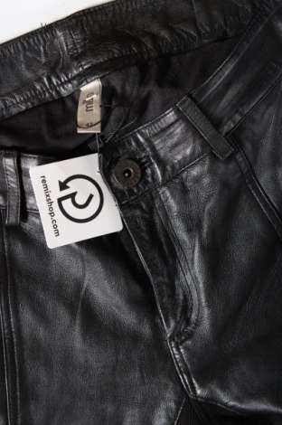 Γυναικείο παντελόνι δερμάτινο Milla, Μέγεθος L, Χρώμα Μαύρο, Τιμή 81,17 €