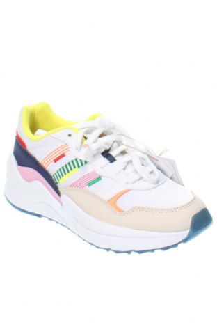 Încălțăminte de damă Adidas Originals, Mărime 38, Culoare Multicolor, Preț 333,88 Lei