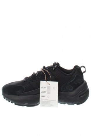 Дамски обувки Adidas Originals, Размер 35, Цвят Черен, Цена 101,50 лв.