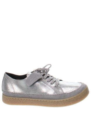 Дамски обувки Clarks, Размер 41, Цвят Сребрист, Цена 111,65 лв.